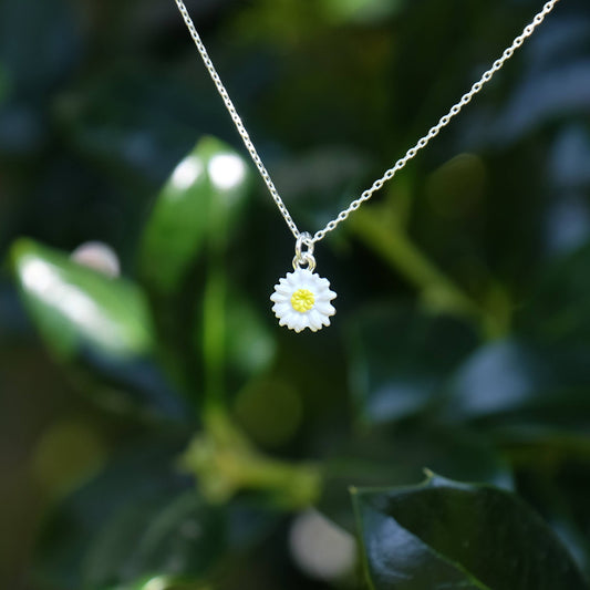 Necklace - Daisy White Mini Flower Pendant
